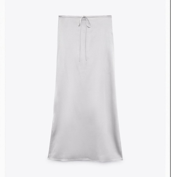 Zara Sunning Silver Co-ord & Matching Set of midi length skirt & crop top🔥🔥 - Picture 8 of 9